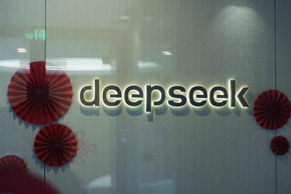 Η DeepSeek καθυστερεί το R2, το νέο μοντέλο ΤΝ λόγω προβλημάτων με τα τσιπ της Huawei