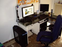 Desk 1