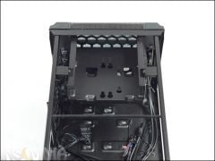 CM Elite 130 interior (9)