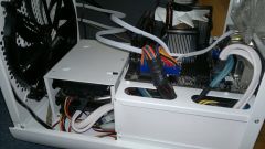 bitfenix prodigy white black 09