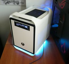 bitfenix prodigy white black 01