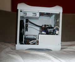 bitfenix prodigy white black 08