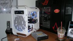 bitfenix prodigy white black 07