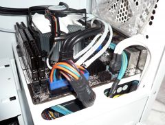 bitfenix prodigy white black 17