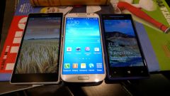 Sony Xperia Z - Samsung Galaxy S4 - HTC 8X