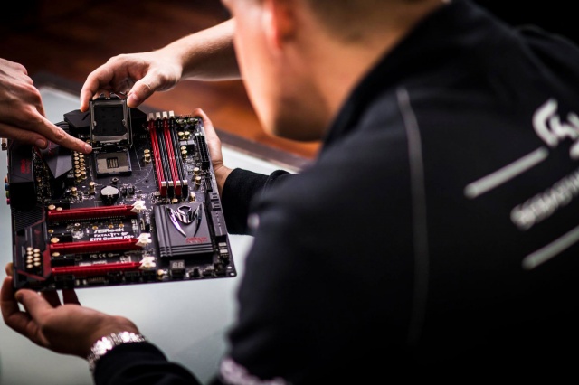 Η Intel έχει στόχο να διαθέσει update για να σταματήσει το overclocking σε “κλειδωμένους” Skylake CPUs