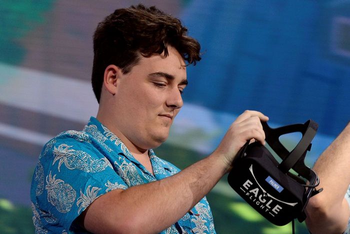 Αποχωρεί από το Facebook o συνιδρυτής της Oculus Palmer Luckey