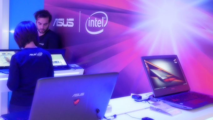 Το GX700 gaming laptop της ASUS είναι... watercooled