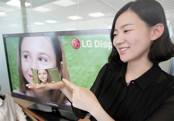 Νέα οθόνη 5" για smartphones από την LG με τη μεγαλύτερη πυκνότητα pixel
