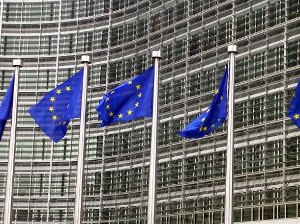 Η Ευρωπαϊκή Επιτροπή προτείνει ευρυζωνικές συνδέσεις 100Mbps με ελάχιστο τα 30Mbps