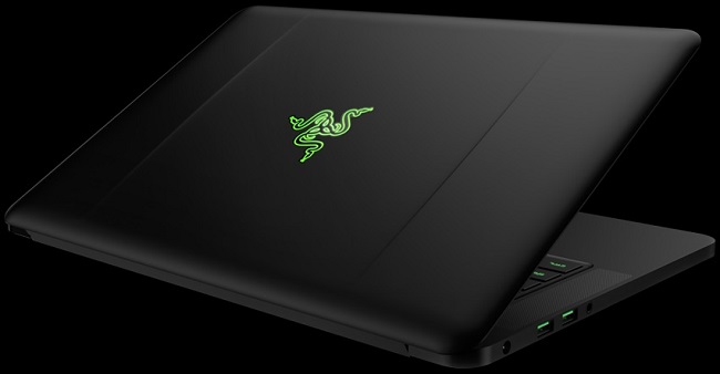 Razer Blade. Ανανεώθηκε με οθόνη 3200 x 1800 pixels και Nvidia GeForce 870M