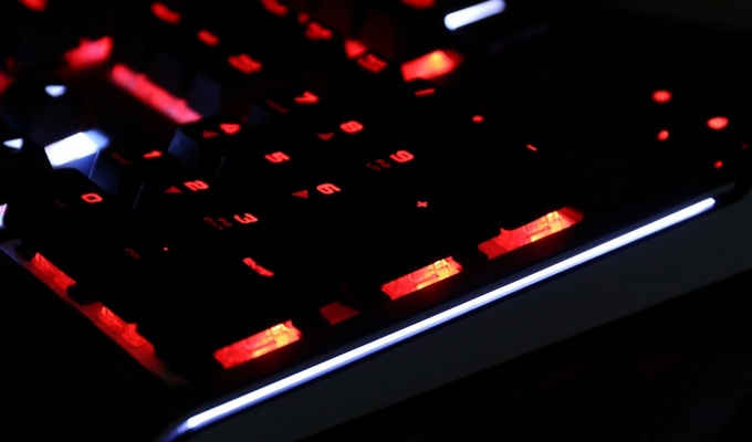 Corsair STRAFE RGB (Cherry MX Silent) Review