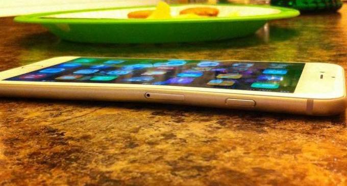 Αναφορές ότι το iPhone 6 Plus λυγίζει (όχι από συγκίνηση)