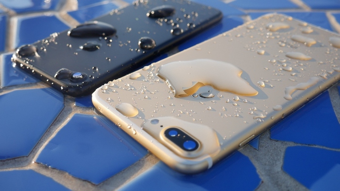 Apple iPhone 7 & iPhone 7 Plus Review