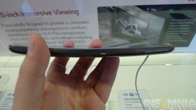 Δοκιμάζοντας το LG G Flex με την κυρτή οθόνη (video)