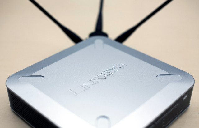 Bloomberg: H Cisco ετοιμάζεται να πουλήσει την Linksys