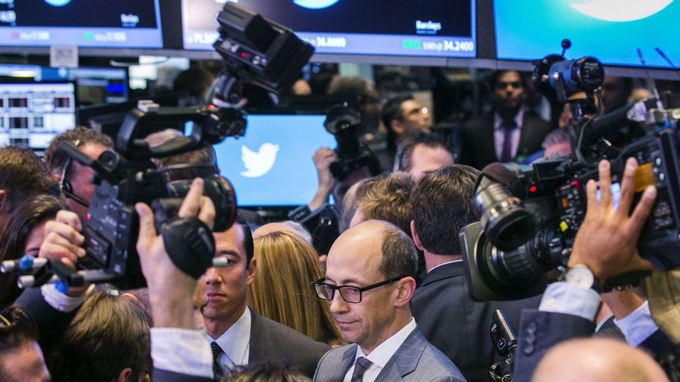 Twitter: Αποχώρηση του Dick Costolo και κατάργηση του ορίου των 140 χαρακτήρων για τα DM