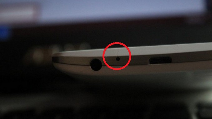 Παράπονα μερίδας χρηστών του LG G3 για ρωγμή στη θύρα ακουστικών