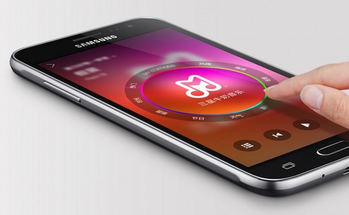 Νέο Galaxy J3 από την Samsung με 5 ιντσών Super AMOLED HD οθόνη
