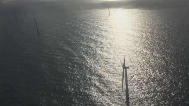 Ξεκίνησε να λειτουργεί το πρώτο πλωτό αιολικό πάρκο στον κόσμο