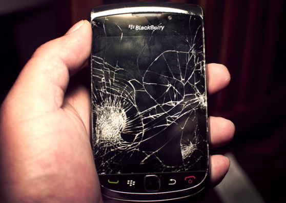 BlackBerry: Προς αναζήτηση αγοραστή ή επενδυτών