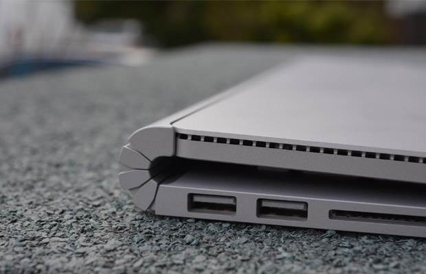 Surface Book χωρίς κενό και Surface AIO με 4K ανάλυση στα πλάνα της Microsoft