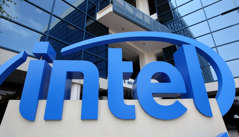 Η Intel καθυστερεί για ένα εξάμηνο την κυκλοφορία των επεξεργαστών “Cannonlake”. Έρχονται οι “ενδιάμεσοι” Kaby Lake
