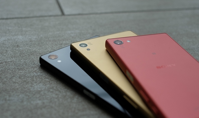 Sony: Μην χρησιμοποιείτε το αδιάβροχο Xperia σας κάτω από το νερό