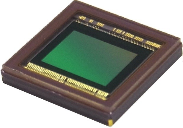 20MP φωτογραφική μηχανή από την Toshiba για smartphones και tablets