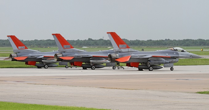 Πρώτη πτήση του μη επανδρωμένου QF-16 της USAF
