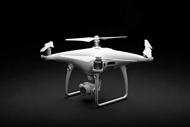 H DJI ανακοίνωσε την Pro έκδοση του Phantom 4 καθώς και το Inspire 2