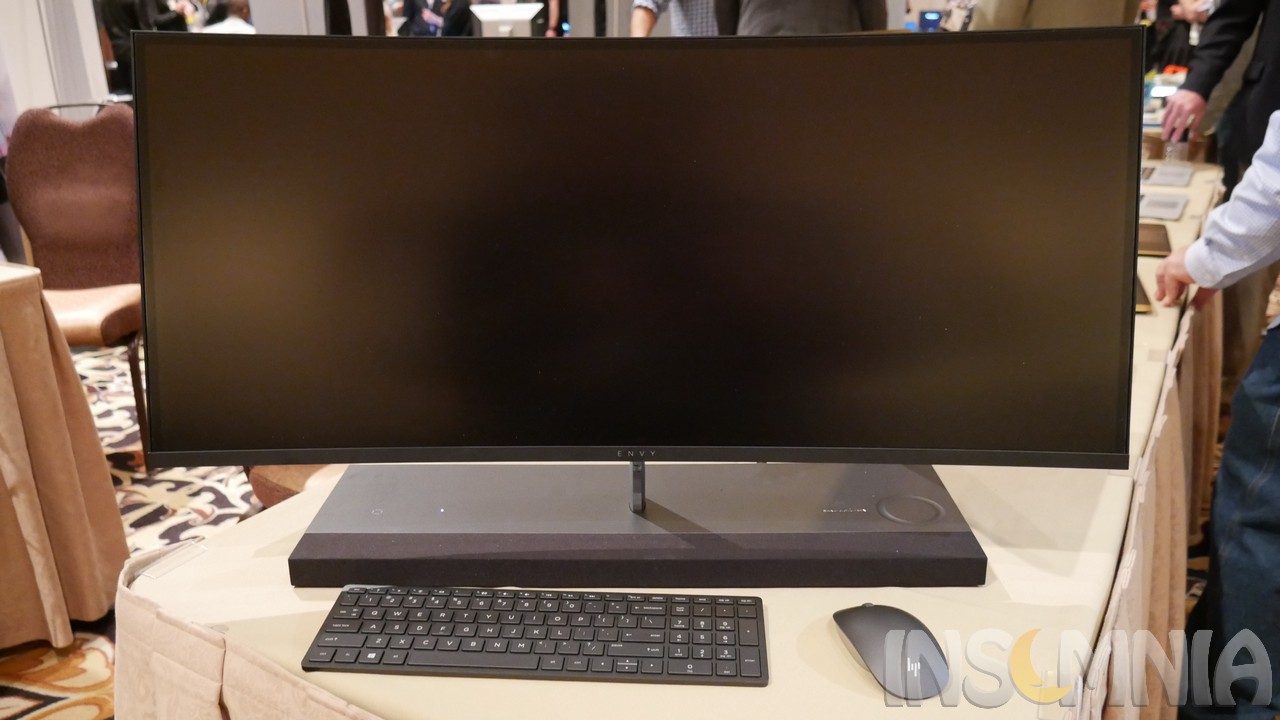 Νέο curved all-in-one PC Envy 34 από την HP