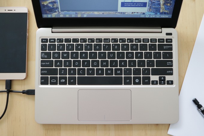 Superbook: Μετάτρεψε το smartphone σου σε φορητό PC
