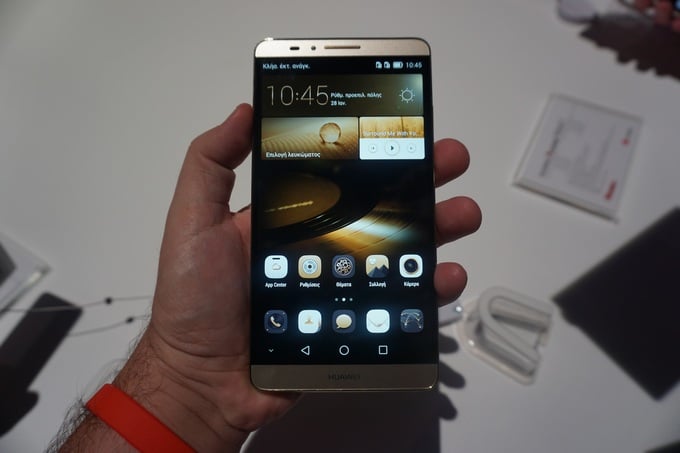 Η Huawei βλέπει κορυφή με το Ascend Mate 7 (video)