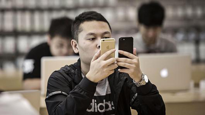 Για πρώτη φορά μετά από 5 χρόνια το iPhone χάνει την πρώτη θέση στις πωλήσεις στην Κίνα από το Oppo R9