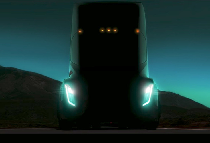 Στις 26 Οκτωβρίου η Tesla θα αποκαλύψει ηλεκτρικό τράκτορα