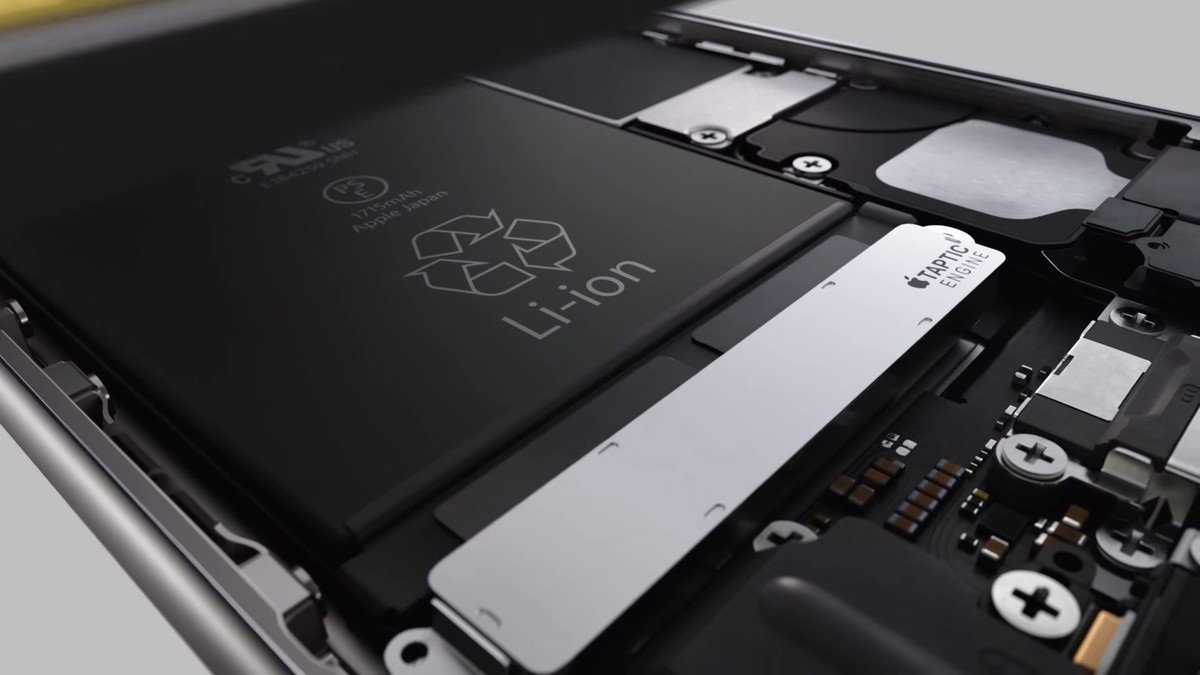 Η Apple θα δώσει δυνατότητα απενεργοποίησης του “throttling” στον επεξεργαστή με το επόμενο update του iOS