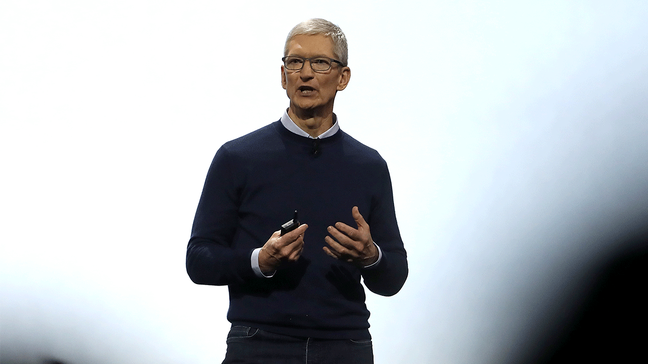 Περισσότερες πληροφορίες για "O Tim Cook απαγορεύει τα social media στον ανήλικο ανιψιό του"