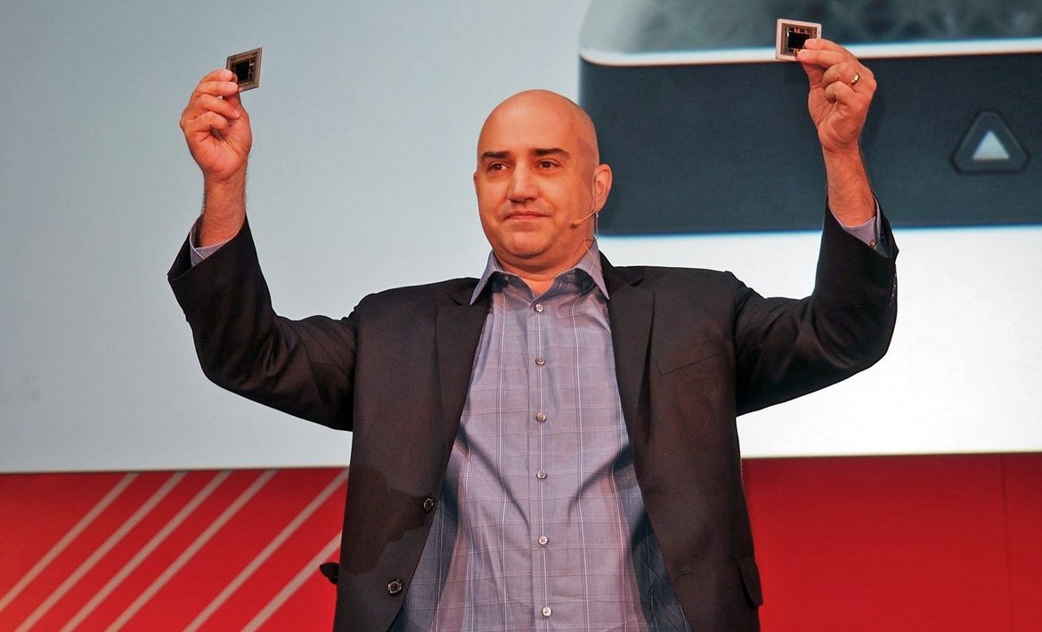 Ένα ακόμα ανώτερο στέλεχος της AMD, ο Chris Hook, αλλάζει στρατόπεδο