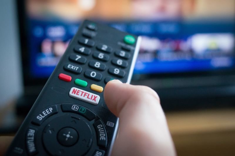 Το Netflix αφαιρεί τις γραπτές κριτικές των χρηστών από την υπηρεσία του