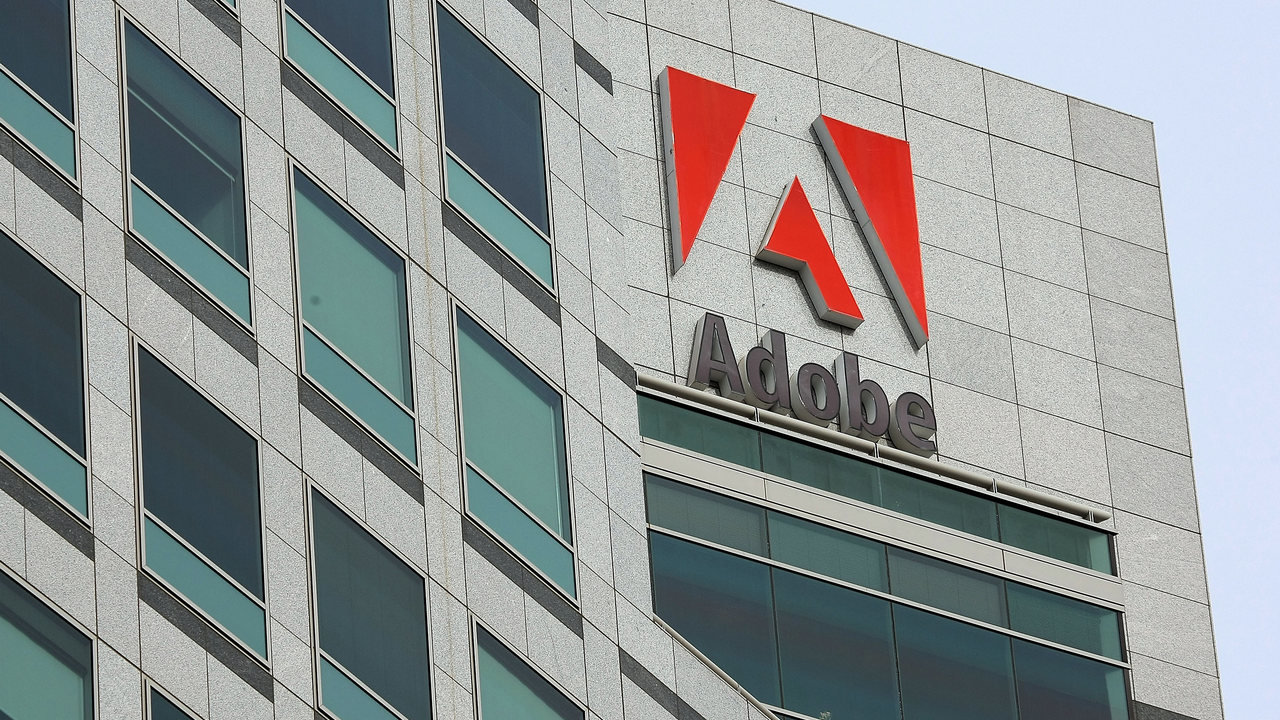 Η Adobe φέρνει την «πλήρη» εμπειρία του Photoshop στο iPad