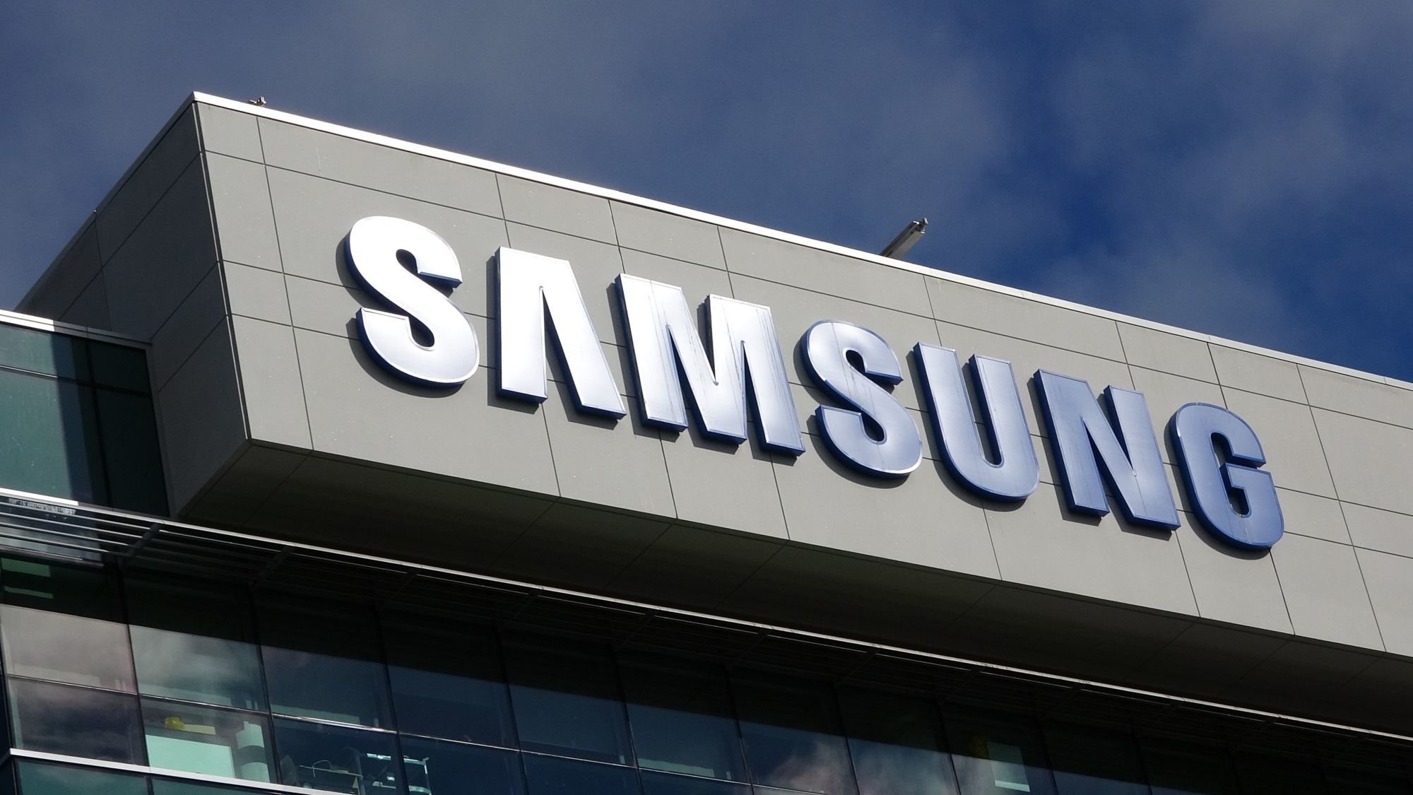 H Samsung κατέληξε σε συμφωνία για να αποζημιώσει υπαλλήλους της που "χτυπήθηκαν" από καρκίνο
