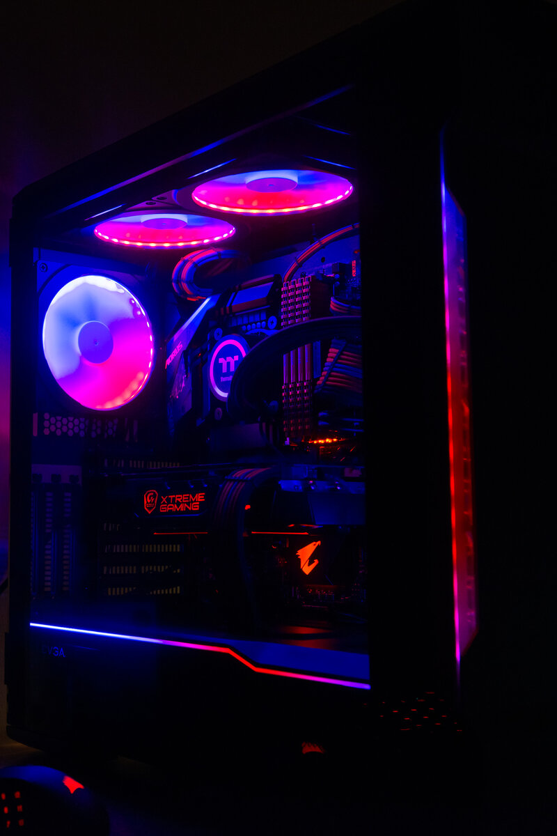 Phanteks Evolv X