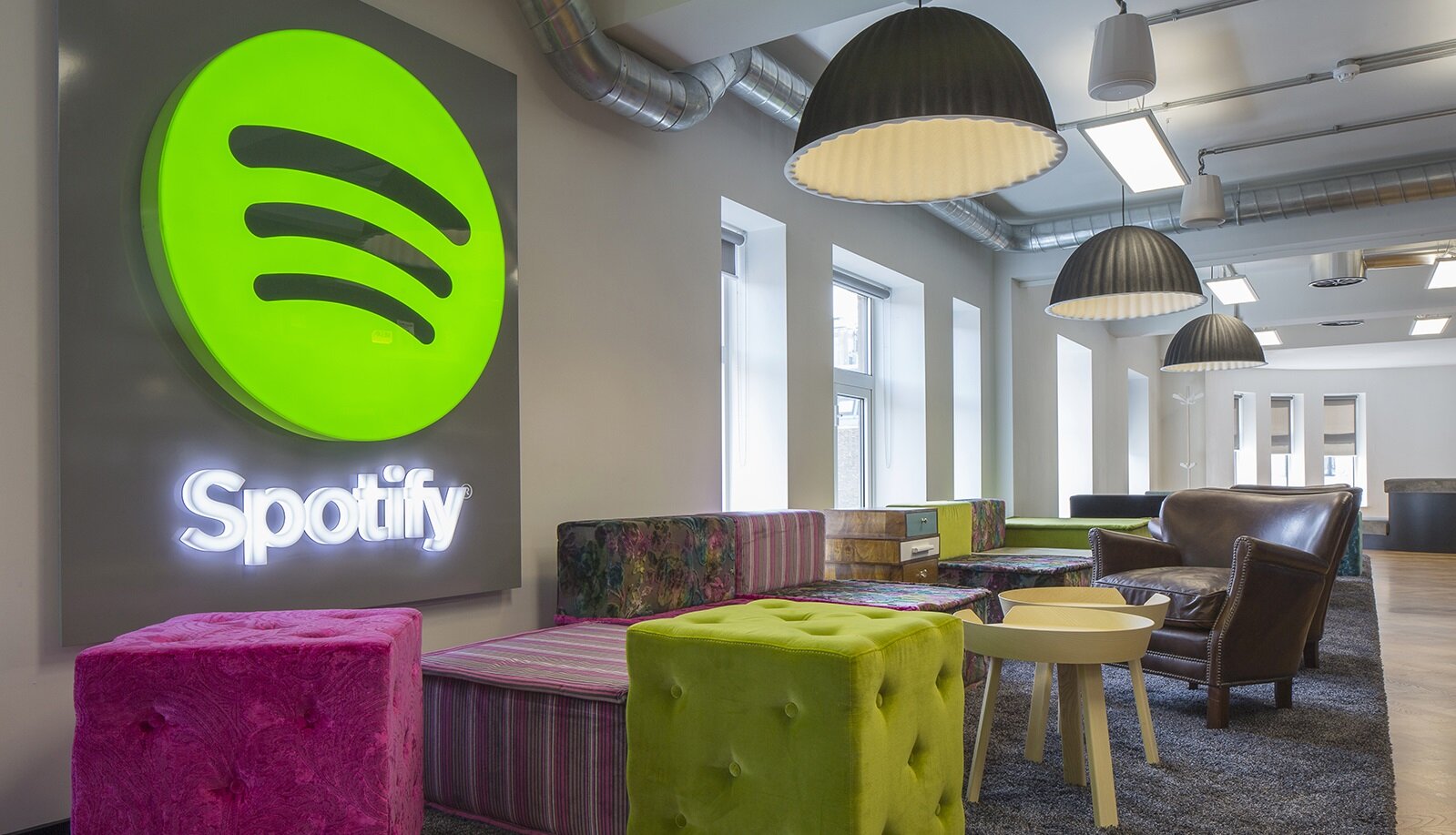 To Spotify κατήγγειλε την Apple στην επιτροπή ανταγωνισμού της Ε.Ε