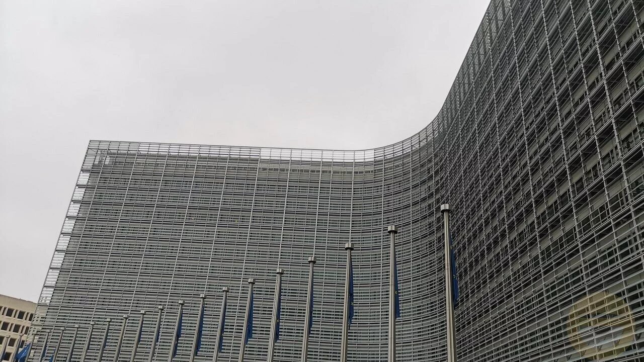 Από σήμερα σε ισχύ οι πολύ χαμηλότερες τιμές για διεθνείς κλήσεις και αποστολή SMS εντός ΕΕ