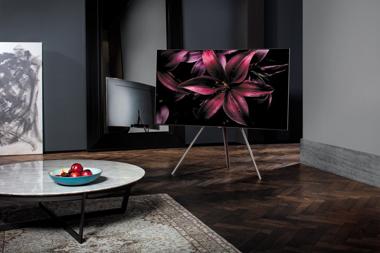 Η Samsung εγκαταλείπει σταδιακά τηv τεχνολογία LCD και επενδύει στην παραγωγή οθονών QD-OLED