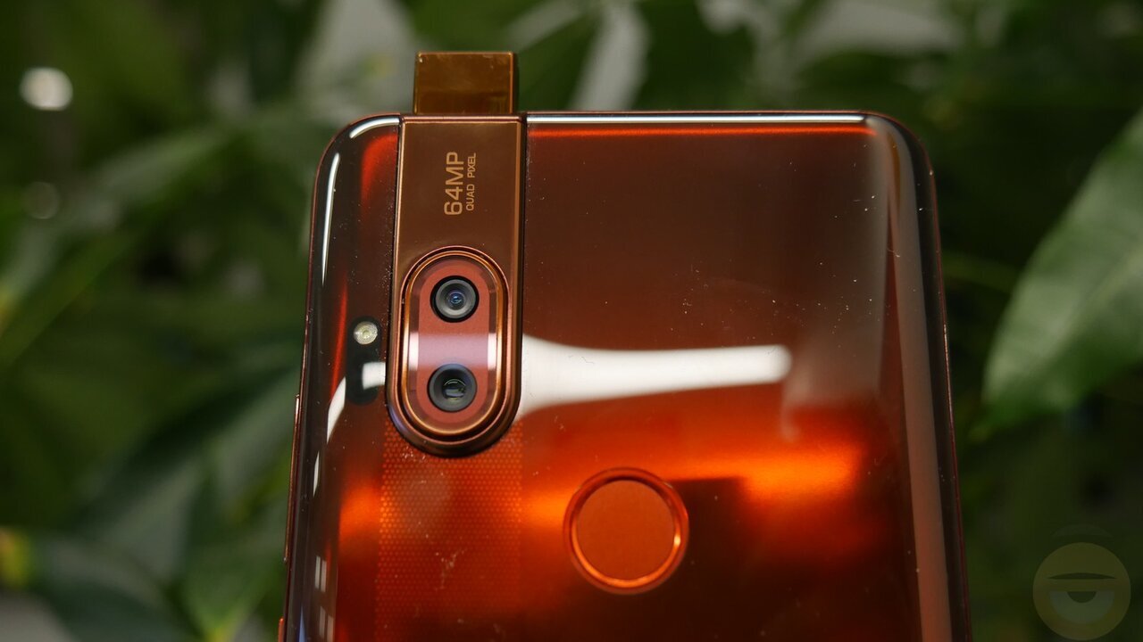 Νέο One Hyper από την Motorola με «pop-up» εμπρόσθια κάμερα και οθόνη 6,5 ιντσών