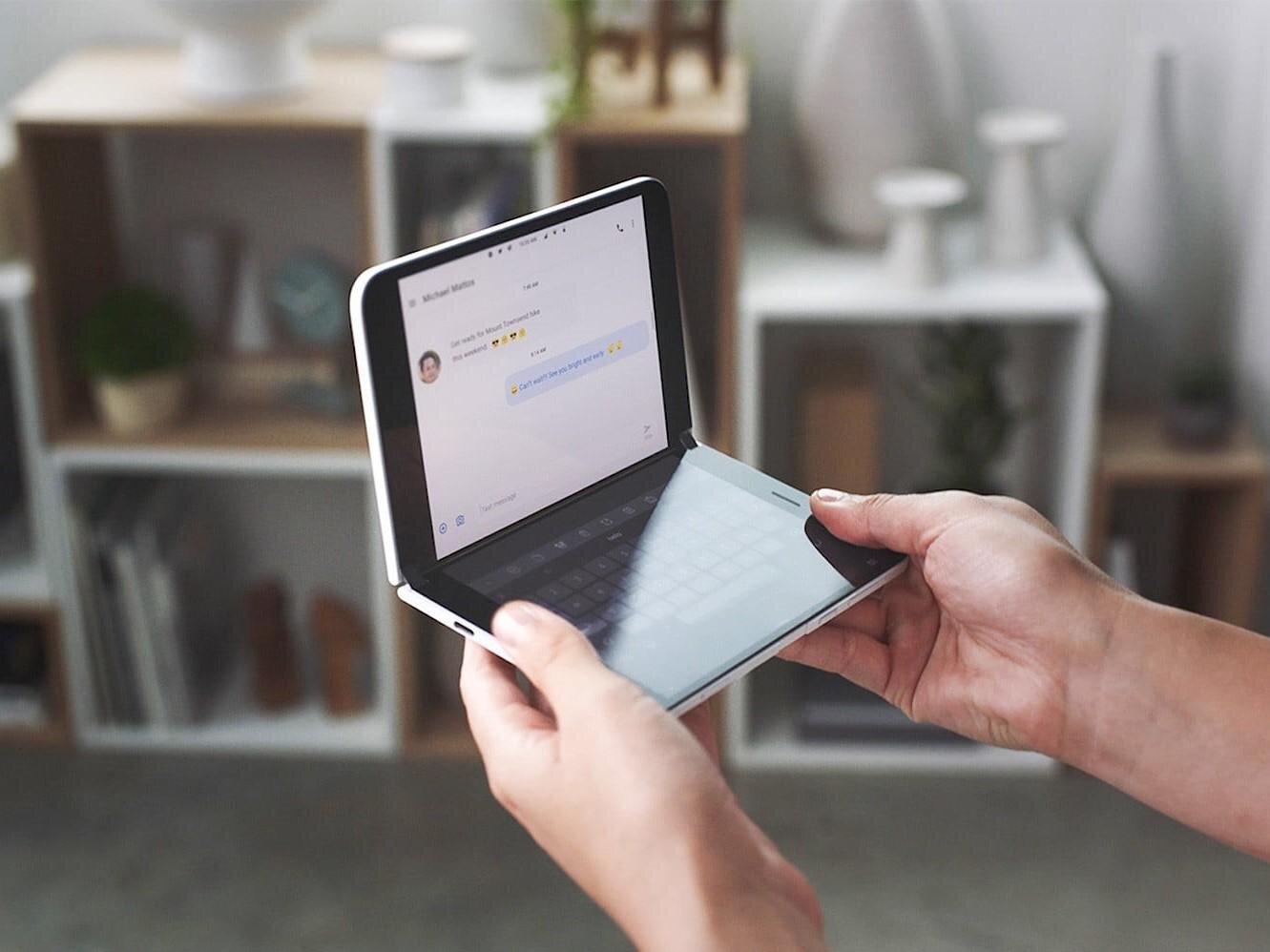 Πλησιάζει το λανσάρισμα του Microsoft Surface Duo;