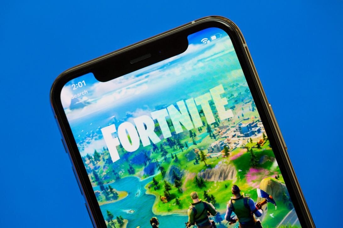 H Apple “πετάει” την Epic ολοκληρωτικά εκτός iOS