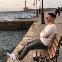 Panagiwths_v